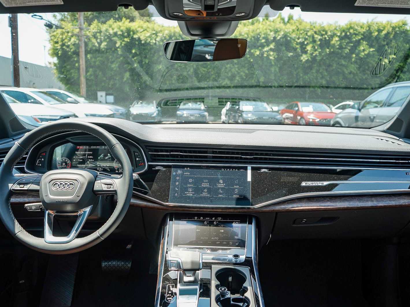 Thumbnail: 2026 Audi Q7 - 12