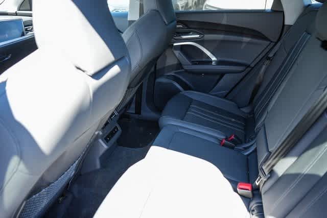 Thumbnail: 2025 Audi Q5 - 25