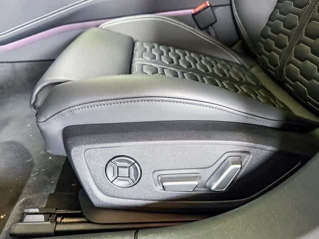 Thumbnail: 2025 Audi RS 7 - 21