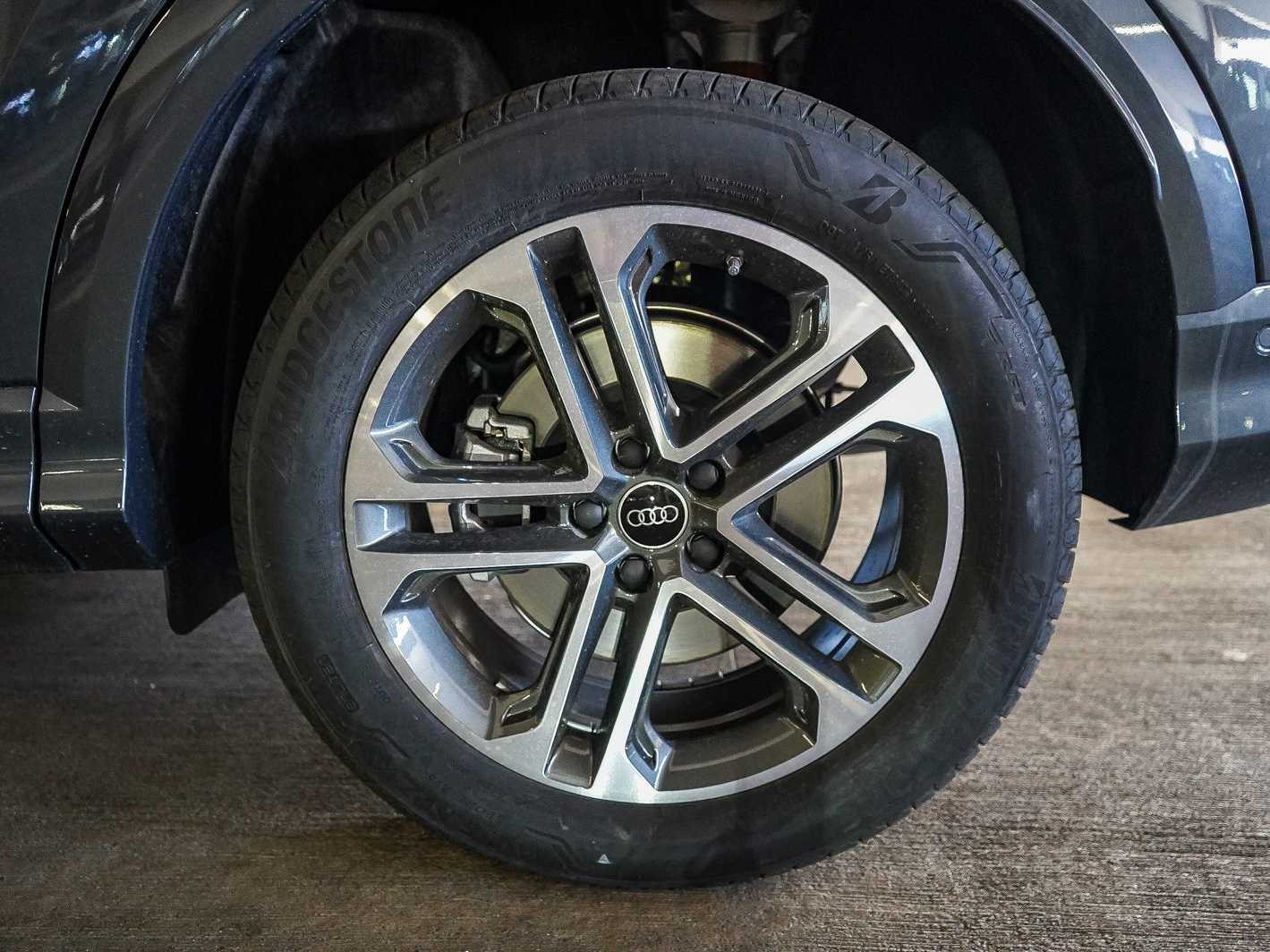 Thumbnail: 2026 Audi Q5 - 8