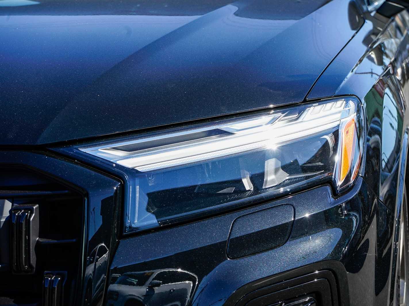 Thumbnail: 2026 Audi Q7 - 7