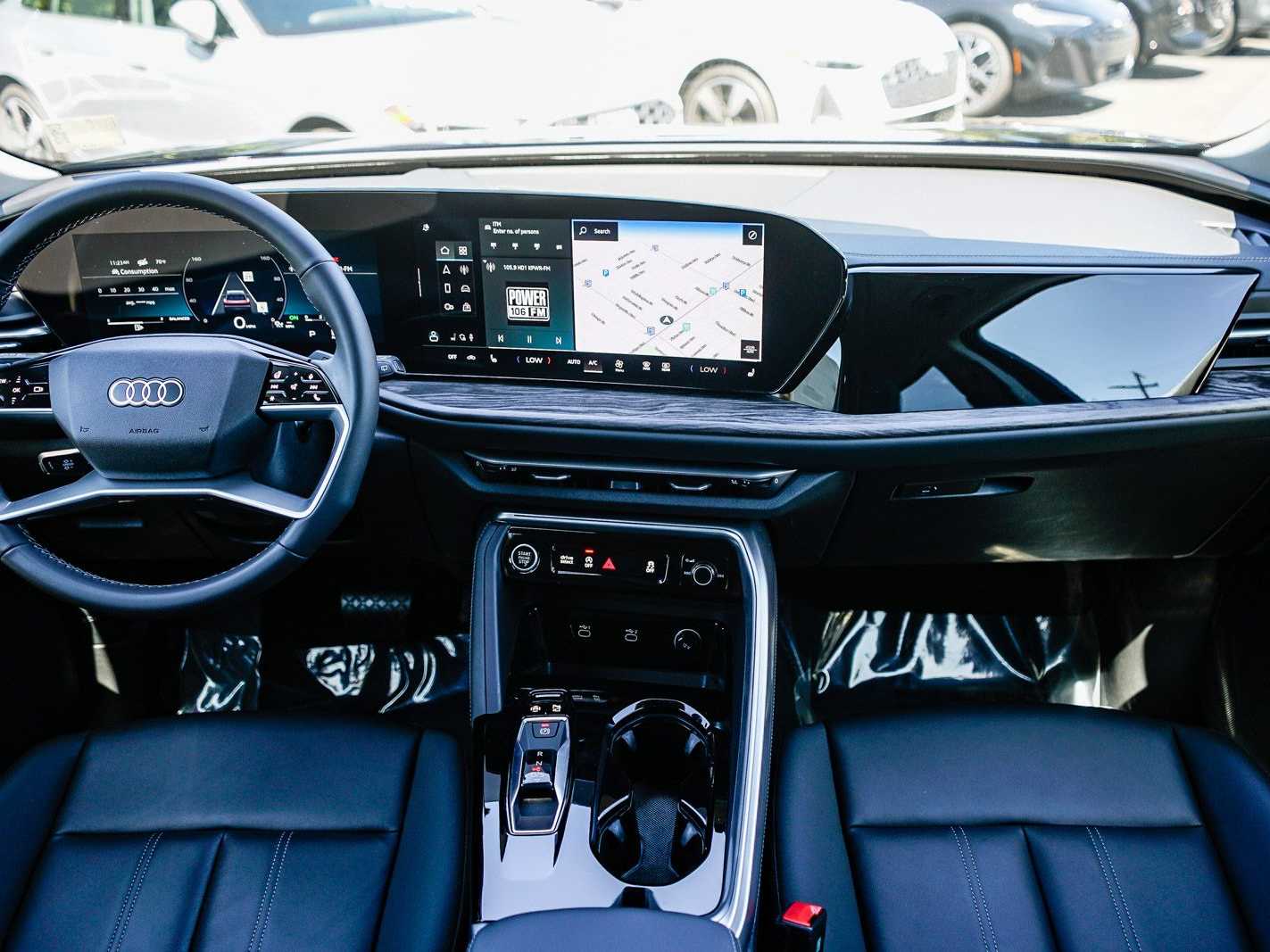 Thumbnail: 2025 Audi Q5 - 12