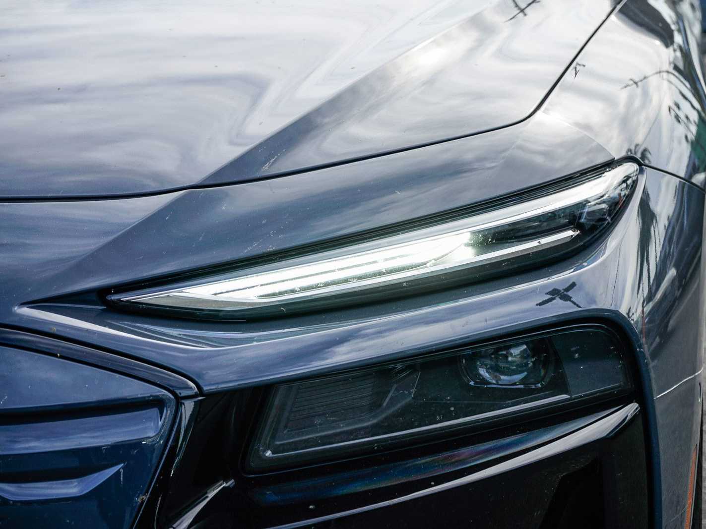 Thumbnail: 2025 Audi e-tron - 7