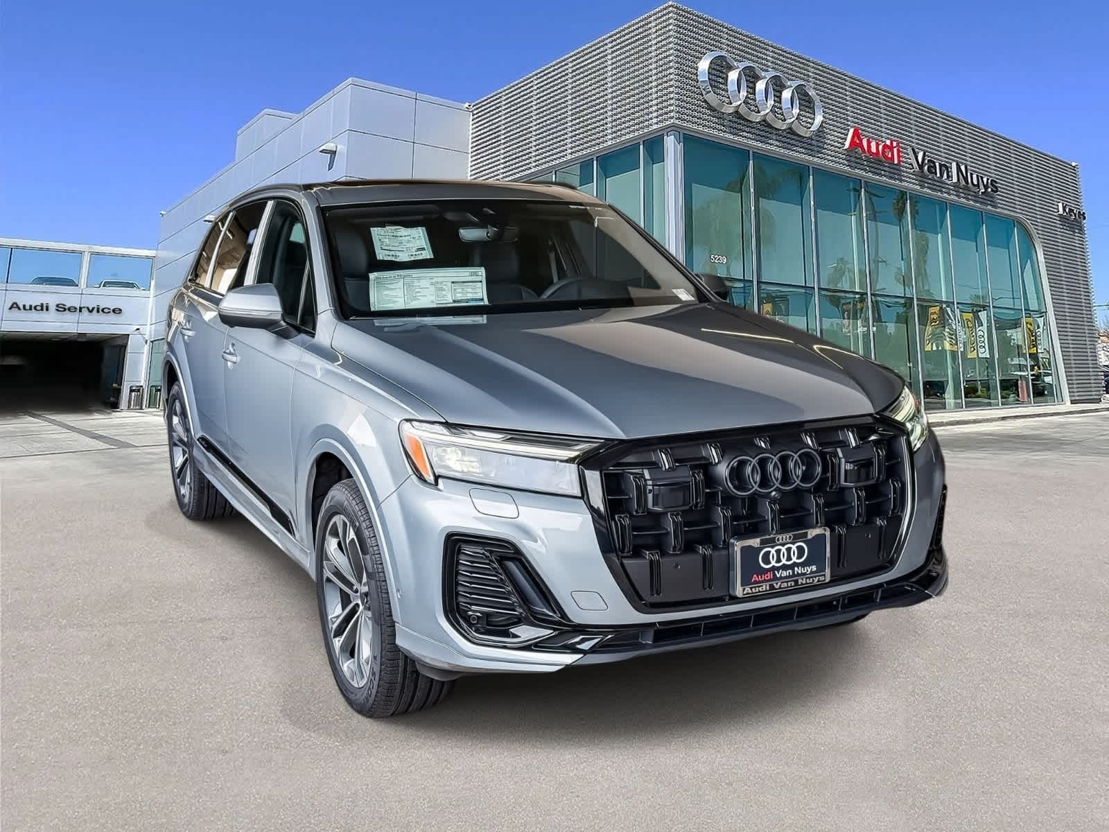 Thumbnail: 2026 Audi Q7 - 3