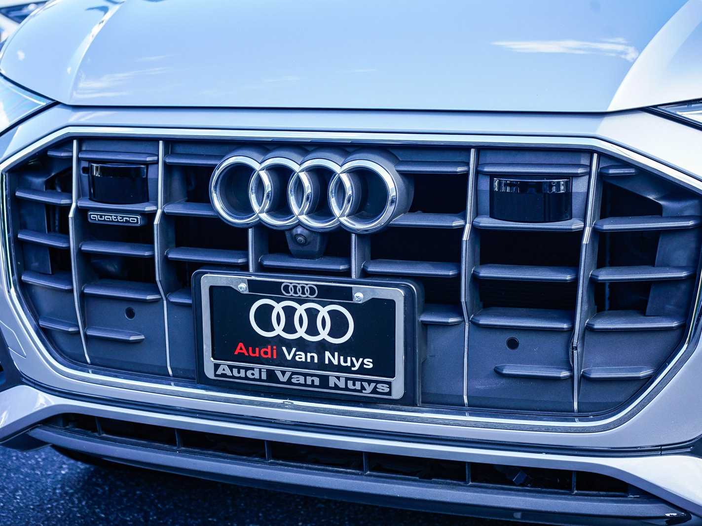 Thumbnail: 2019 Audi Q8 - 8