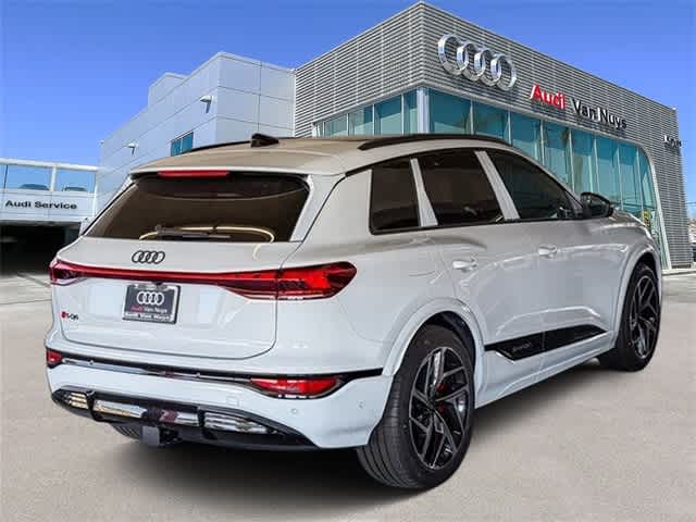 Thumbnail: 2025 Audi SQ6 e-tron - 4
