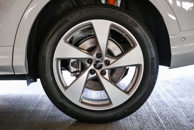 Thumbnail: 2025 Audi Q5 - 11