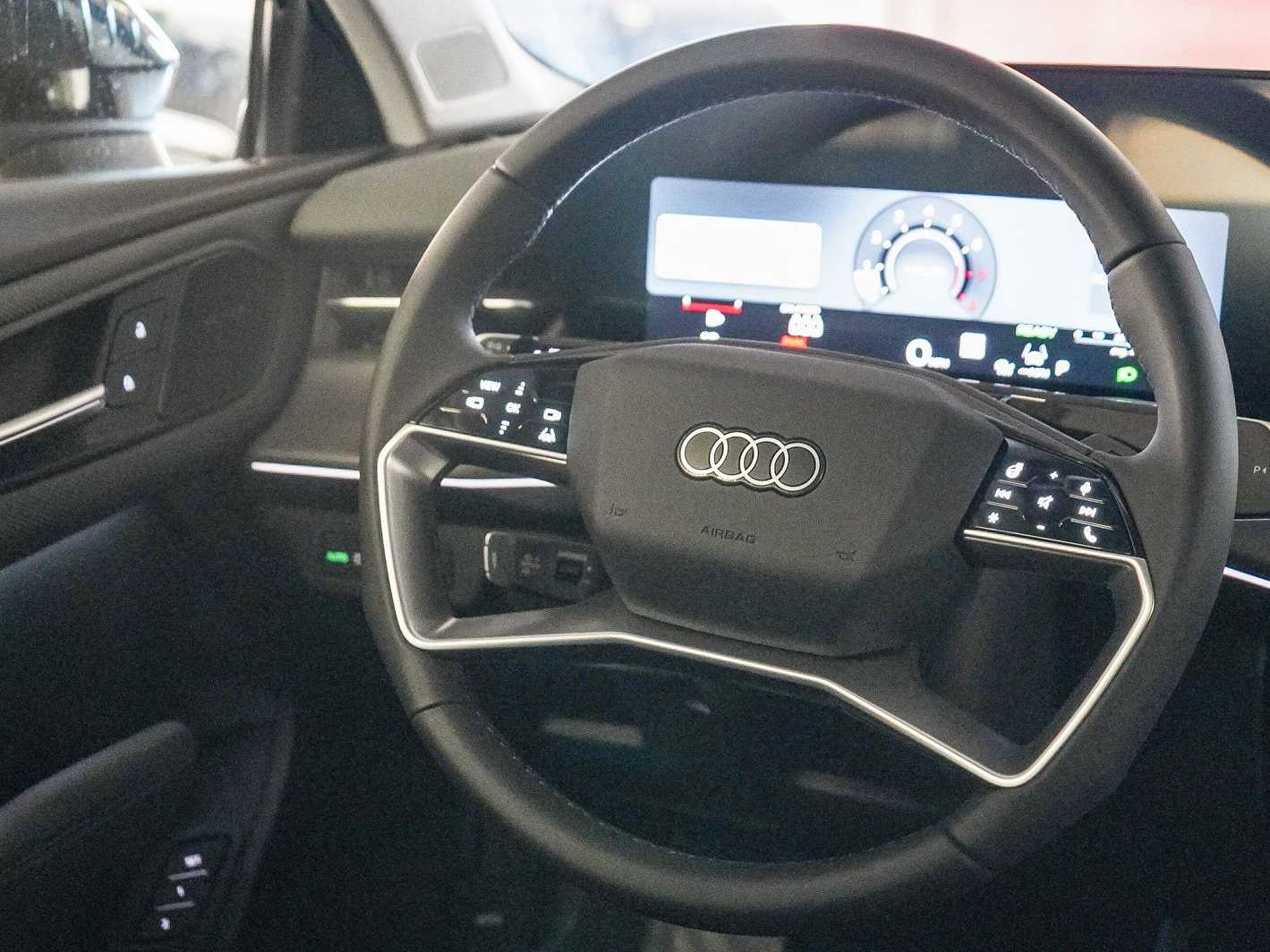 Thumbnail: 2026 Audi Q3 - 15