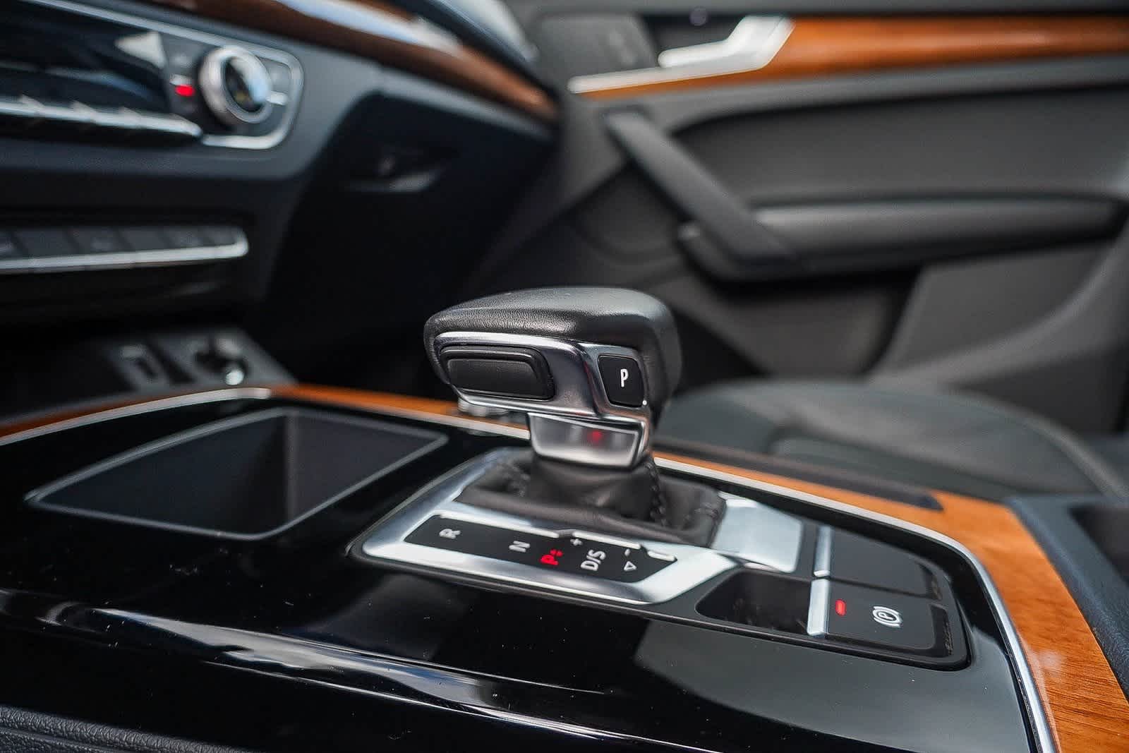 Thumbnail: 2023 Audi Q5 - 25