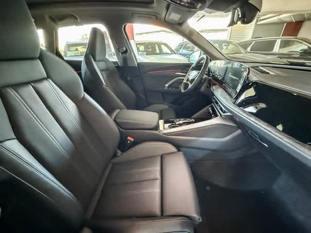 Thumbnail: 2025 Audi Q5 - 17