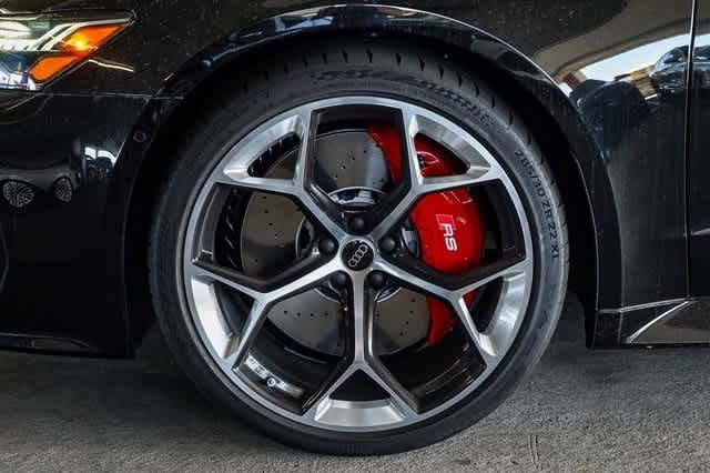 Thumbnail: 2025 Audi RS 7 - 10