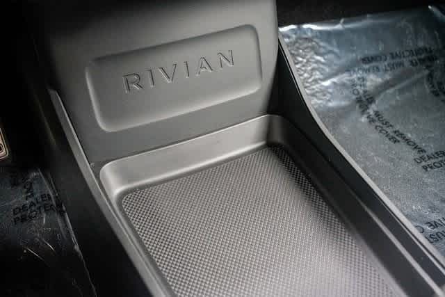 Thumbnail: 2023 Rivian R1T - 23