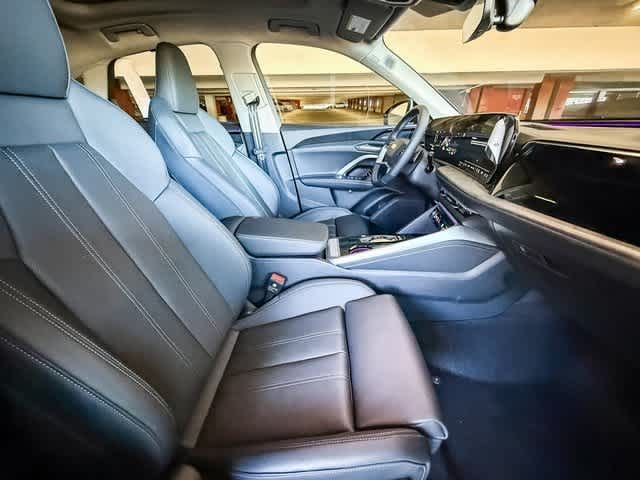 Thumbnail: 2025 Audi Q5 - 17