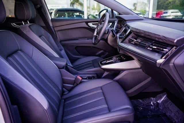 Thumbnail: 2025 Audi Q4 e-tron - 16