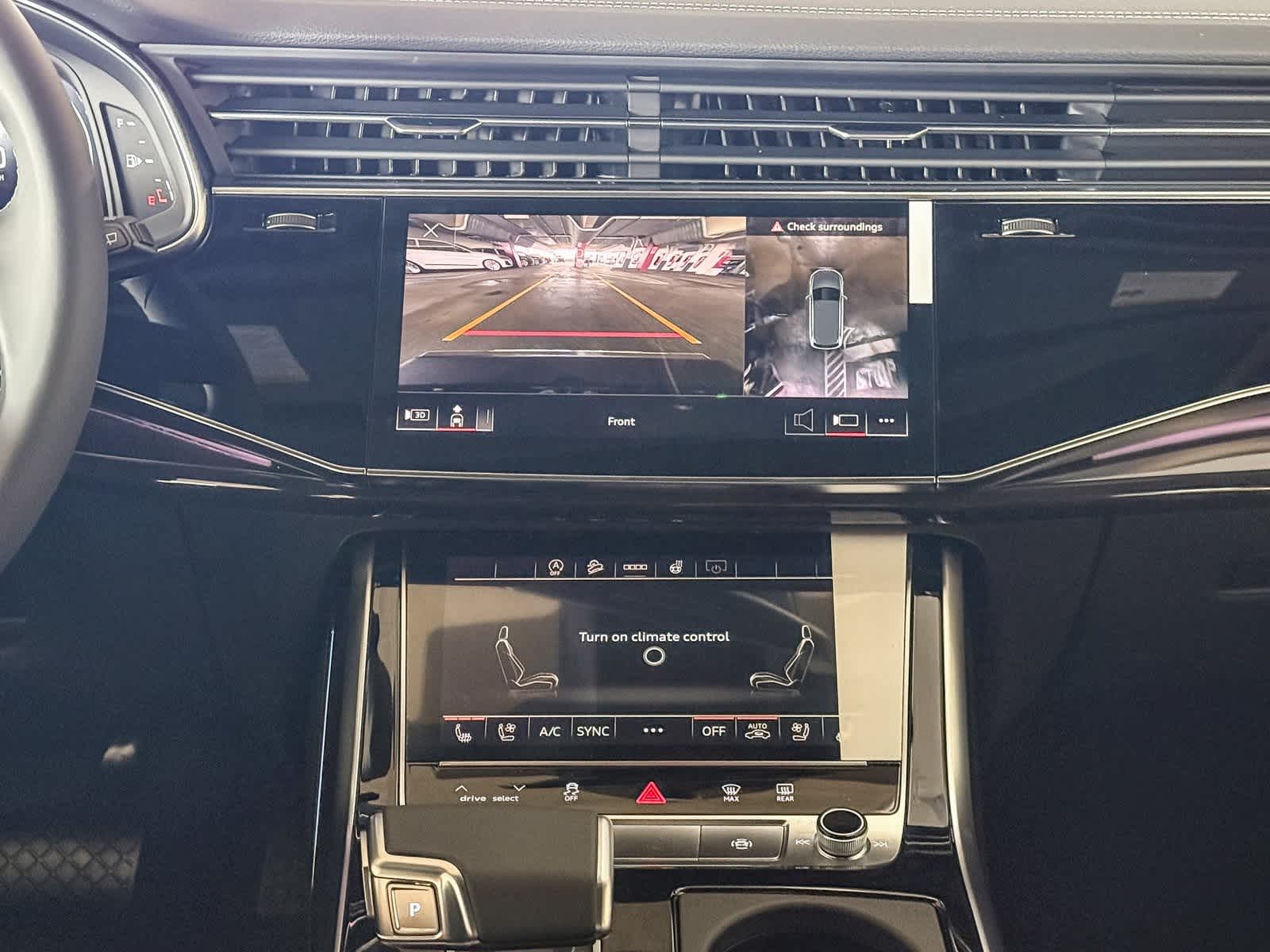 Thumbnail: 2026 Audi Q7 - 14