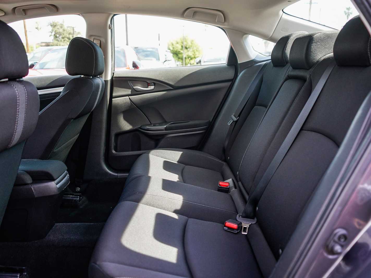 Thumbnail: 2018 Honda Civic - 18