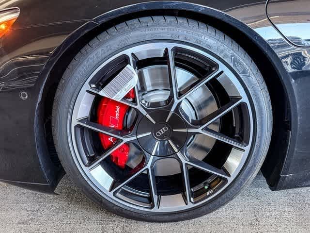 Thumbnail: 2026 Audi RS e-tron GT - 9