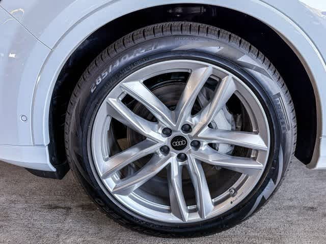 Thumbnail: 2025 Audi Q7 - 9