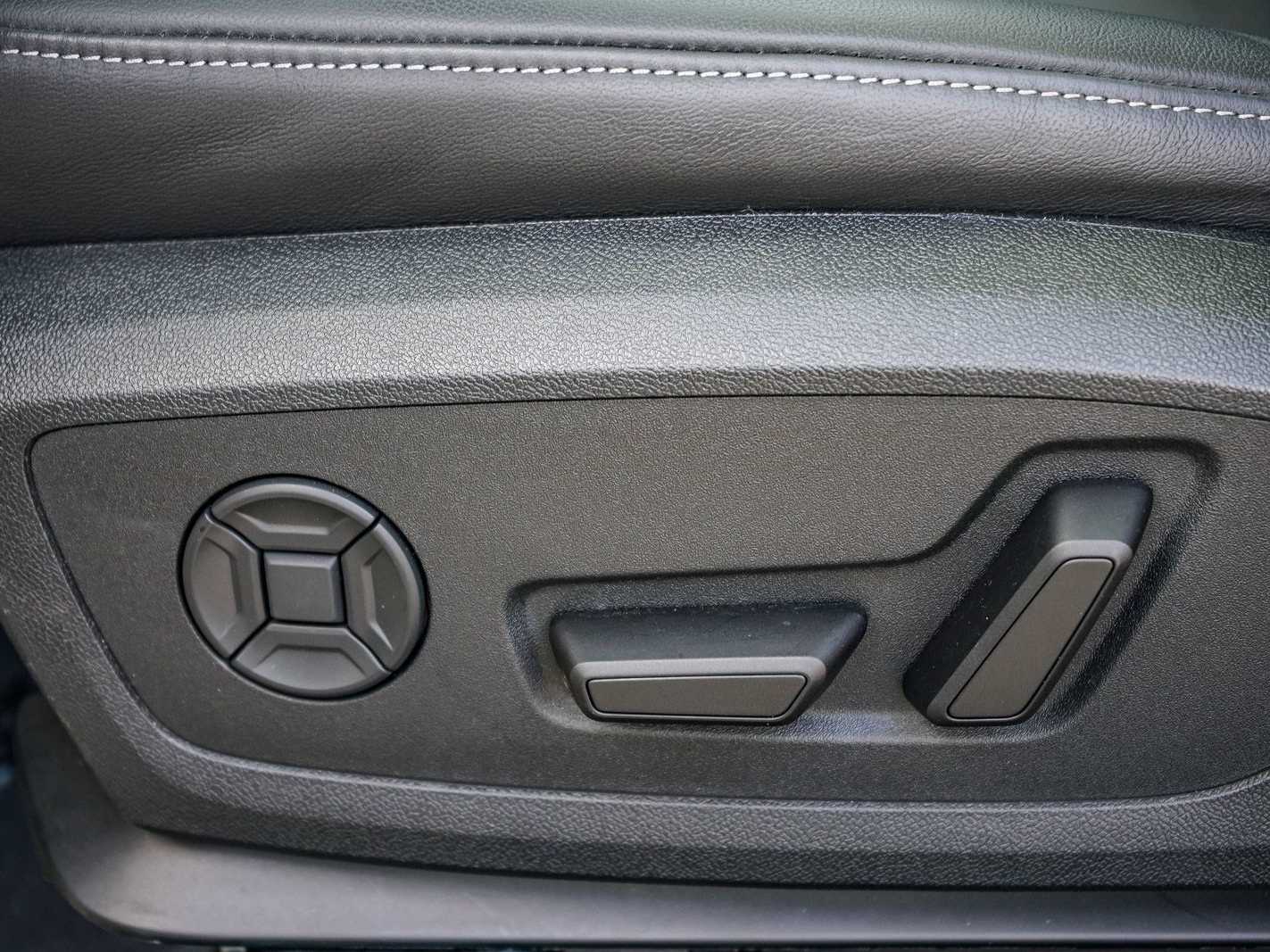 Thumbnail: 2025 Audi e-tron - 20