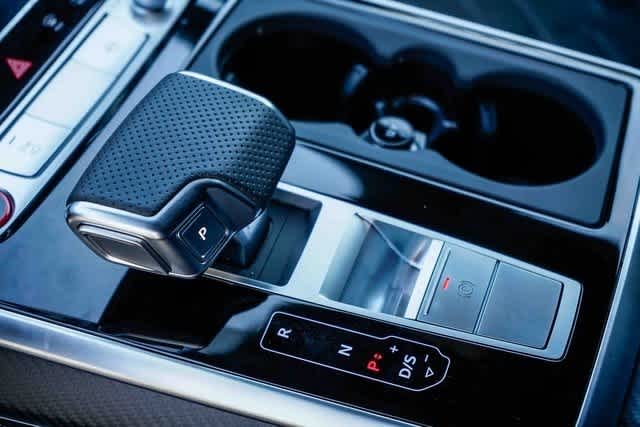 Thumbnail: 2025 Audi SQ7 - 21