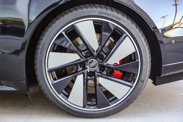 Thumbnail: 2026 Audi e-tron GT - 11