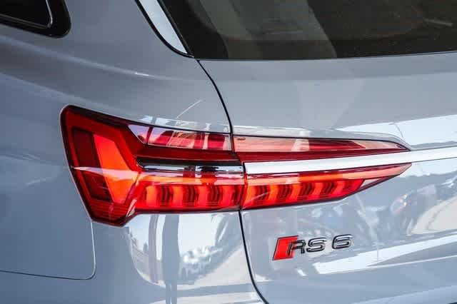 Thumbnail: 2025 Audi RS 6 - 7