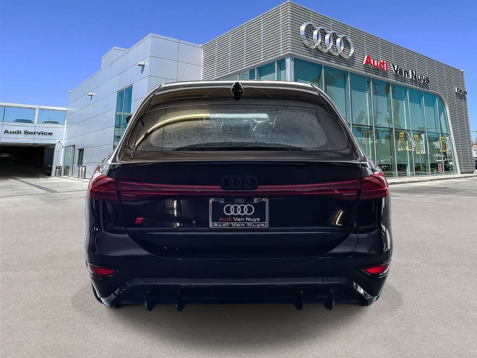 Thumbnail: 2025 Audi e-tron S - 5