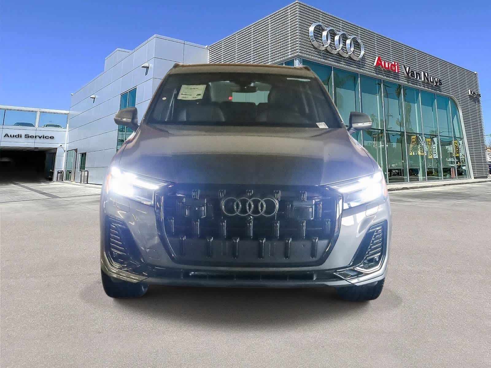 Thumbnail: 2026 Audi Q7 - 2