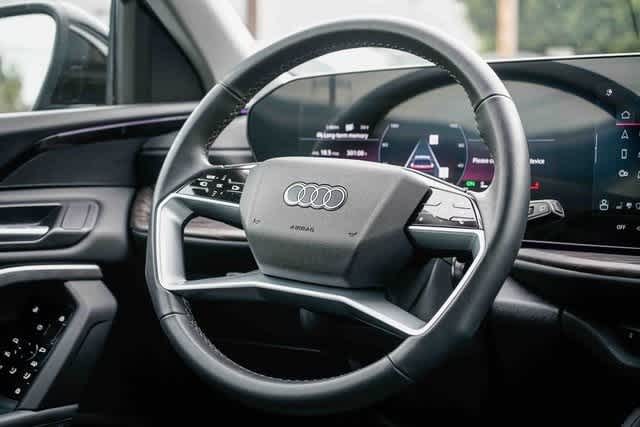 Thumbnail: 2025 Audi Q5 - 15