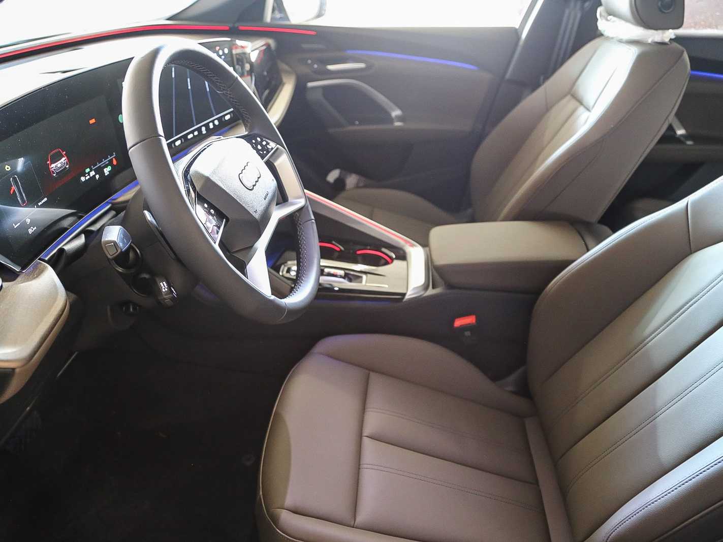 Thumbnail: 2025 Audi Q5 - 17