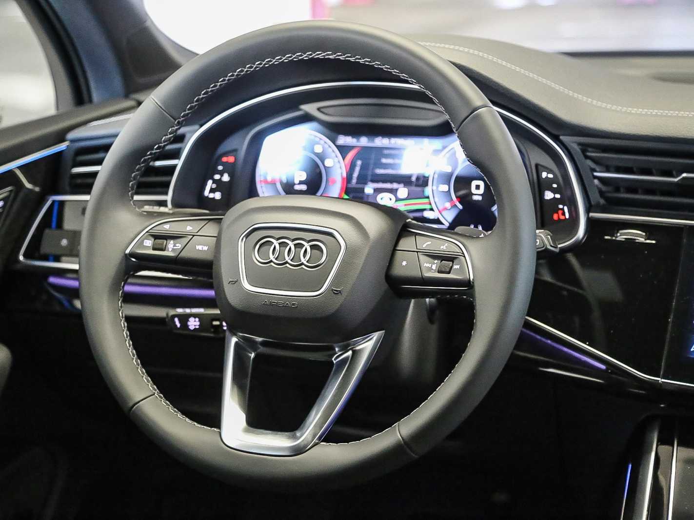 Thumbnail: 2026 Audi Q7 - 15