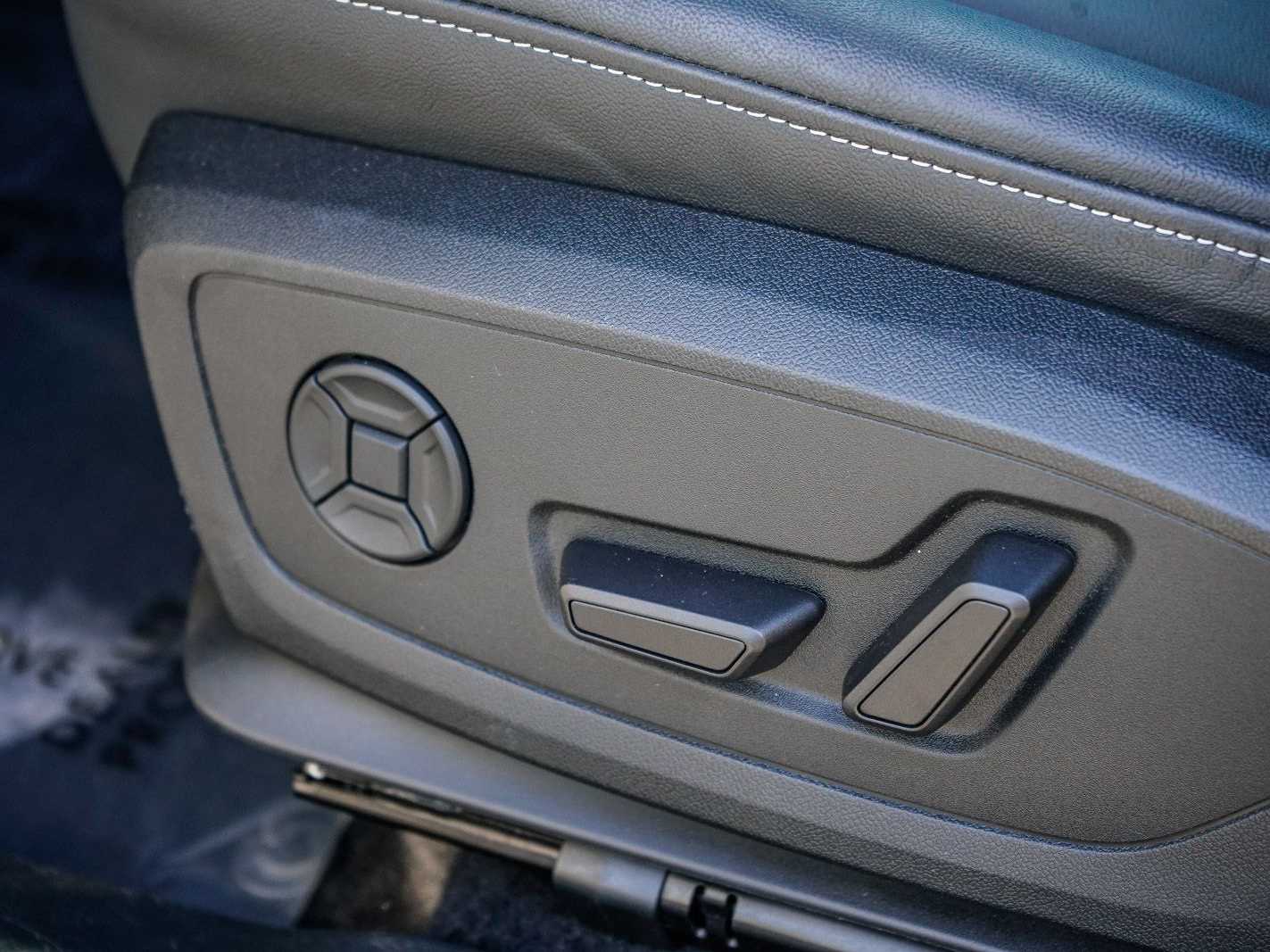 Thumbnail: 2023 Audi Q4 e-tron - 20