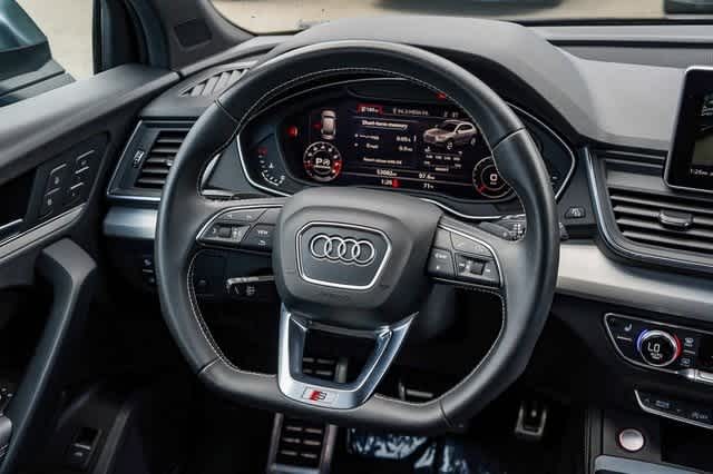 Thumbnail: 2020 Audi SQ5 - 15