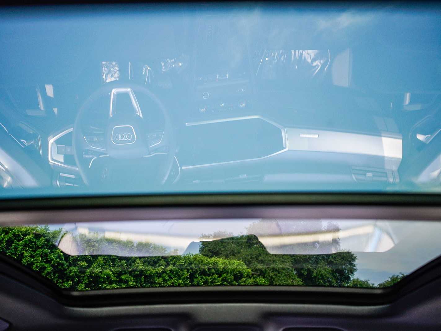 Thumbnail: 2025 Audi Q3 - 11