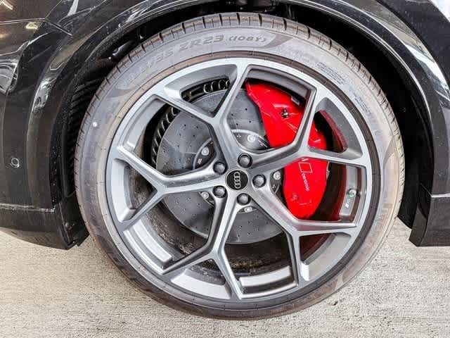 Thumbnail: 2025 Audi RS Q8 - 9