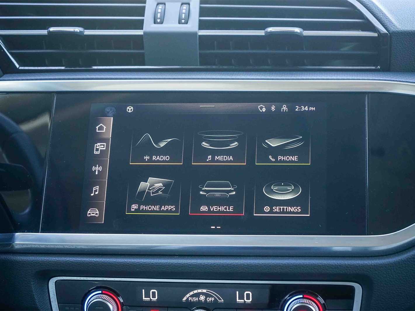 Thumbnail: 2022 Audi Q3 - 14