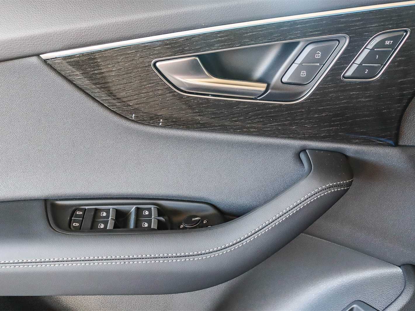 Thumbnail: 2026 Audi Q7 - 22