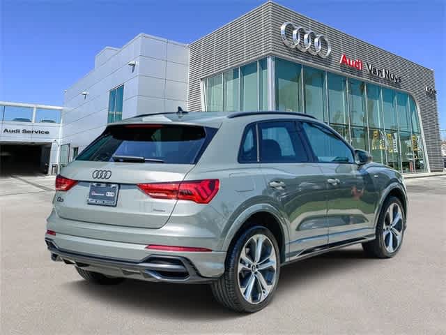 2022 Audi Q3 S line Premium Plus photo 4