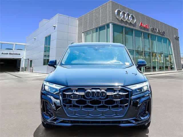 Thumbnail: 2025 Audi SQ7 - 6
