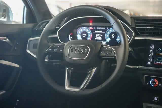 Thumbnail: 2025 Audi Q3 - 18