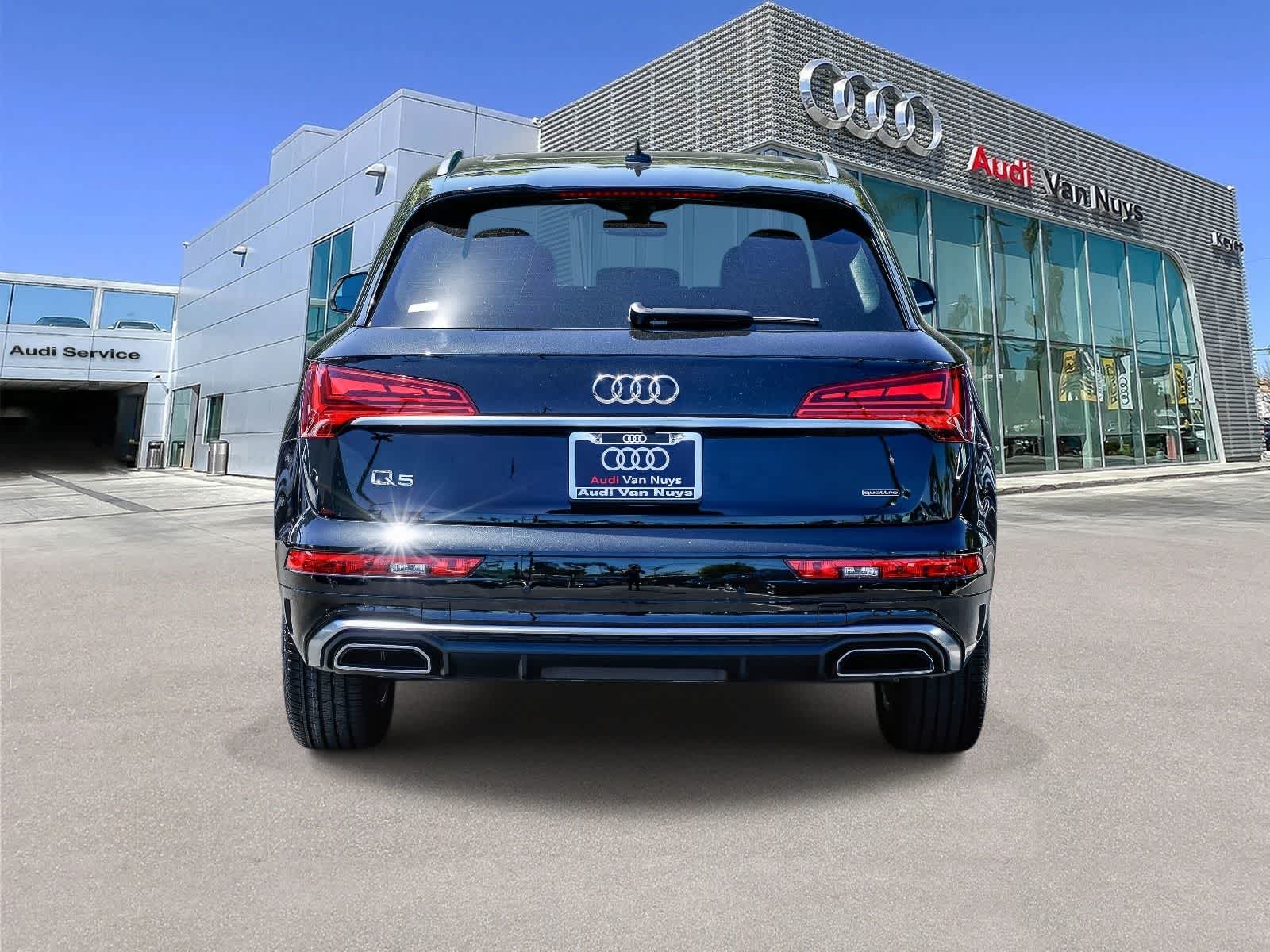 Thumbnail: 2023 Audi Q5 - 3