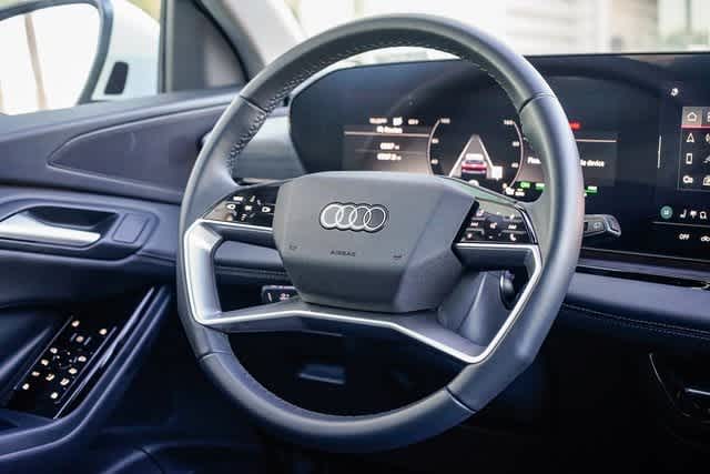 Thumbnail: 2025 Audi Q6 e-tron - 15