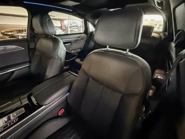 Thumbnail: 2025 Audi A8 - 26