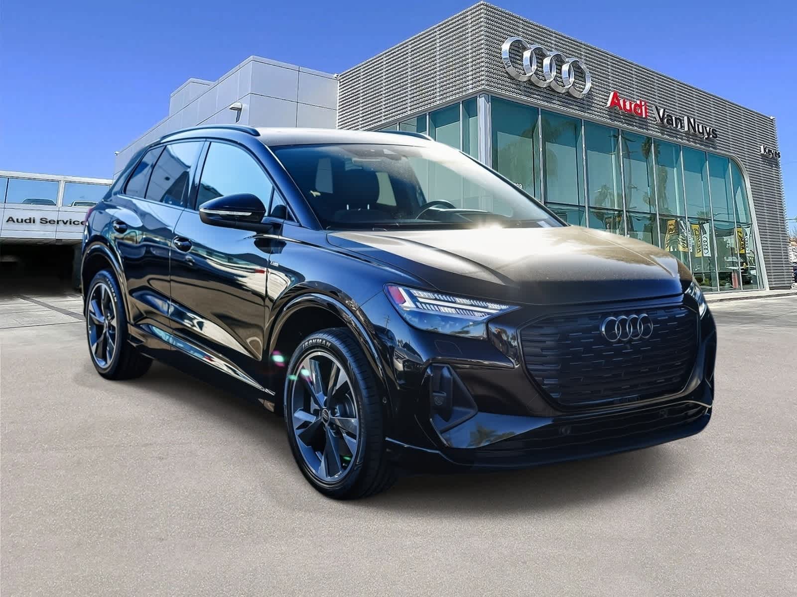 Thumbnail: 2024 Audi Q4 e-tron - 5