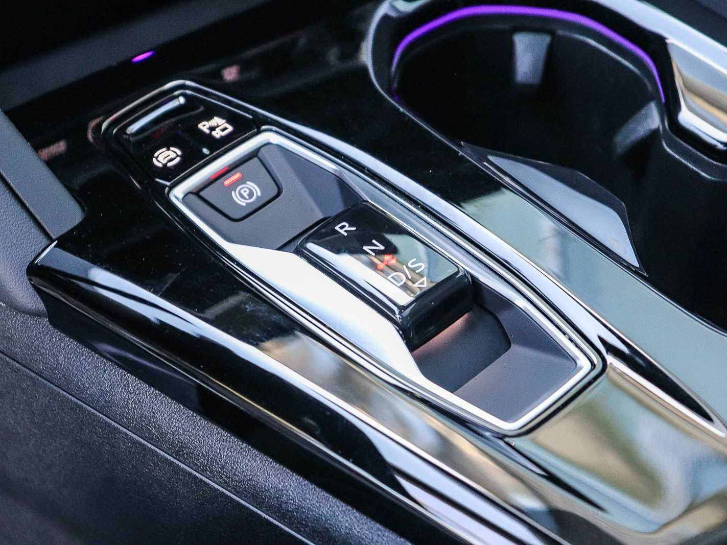 Thumbnail: 2025 Audi Q5 - 20