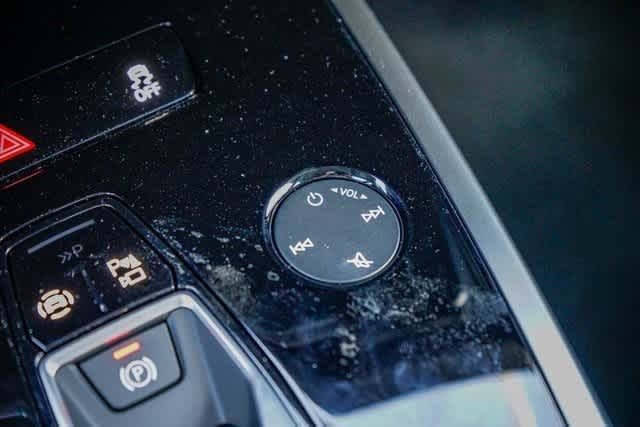 Thumbnail: 2026 Audi Q4 e-tron - 23