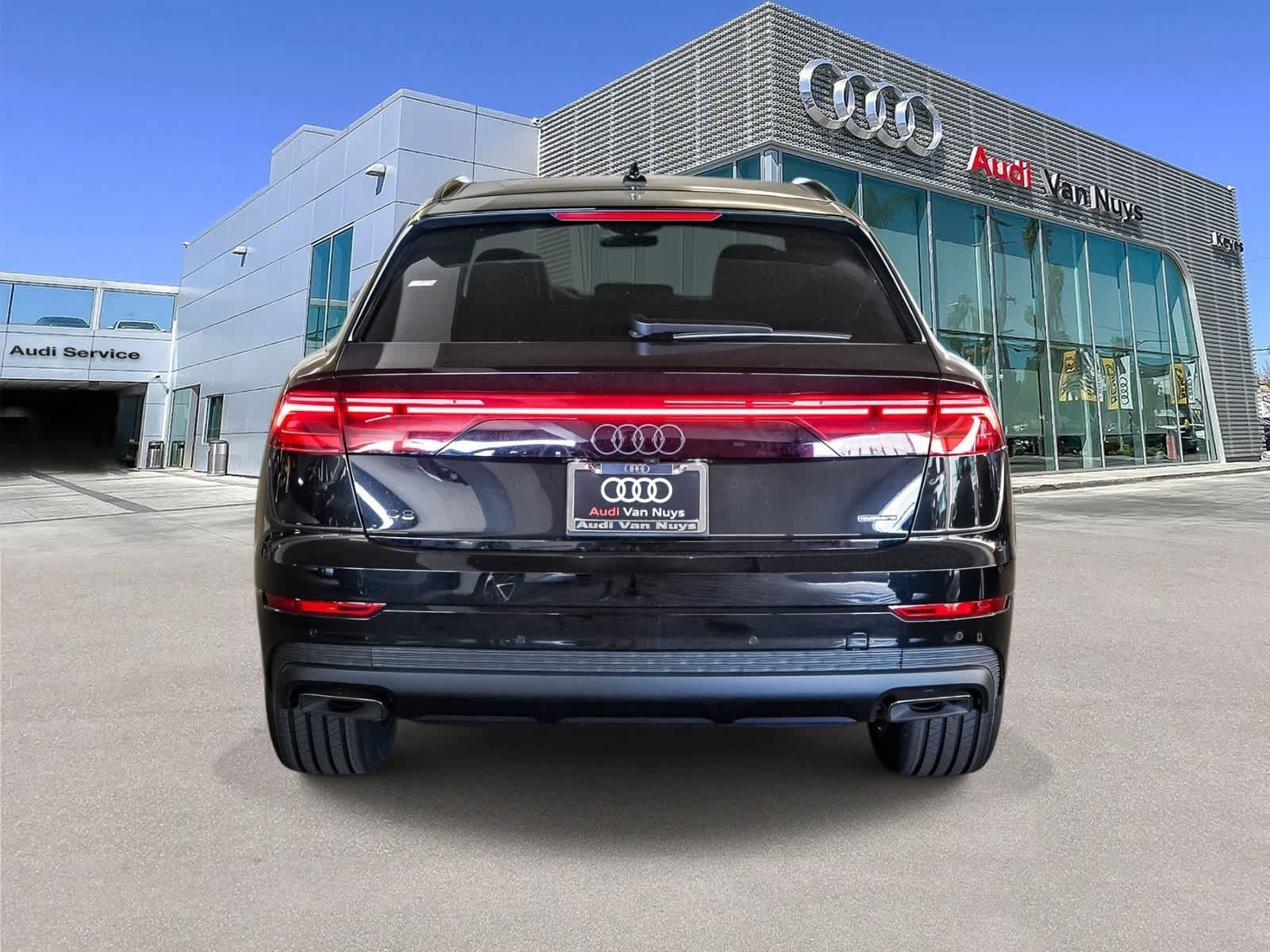 Thumbnail: 2026 Audi Q8 - 5