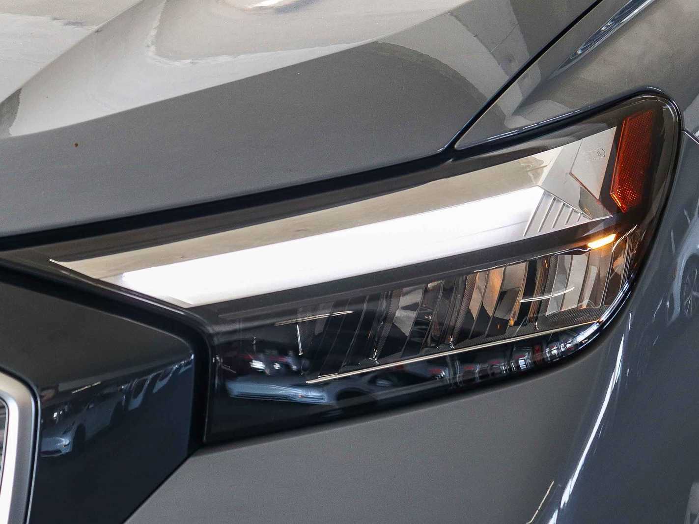 Thumbnail: 2023 Audi Q4 e-tron - 7