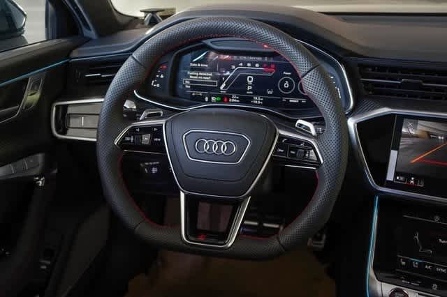 Thumbnail: 2025 Audi RS 6 - 15