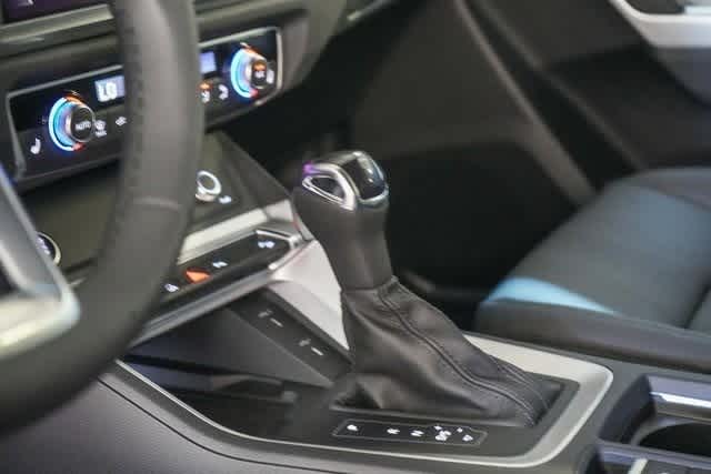 Thumbnail: 2025 Audi Q3 - 31